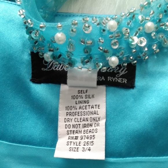 DAVE & JOHNNY -Silk Formal Gown - Picture 4 of 14